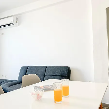 Beachcomber 515 Apartament Durrës