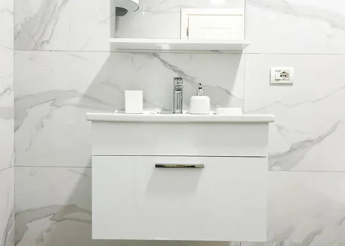 Beachcomber 515 * Durrës