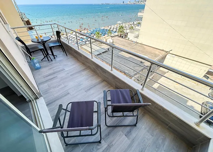 Beachcomber 515 公寓 Durrës